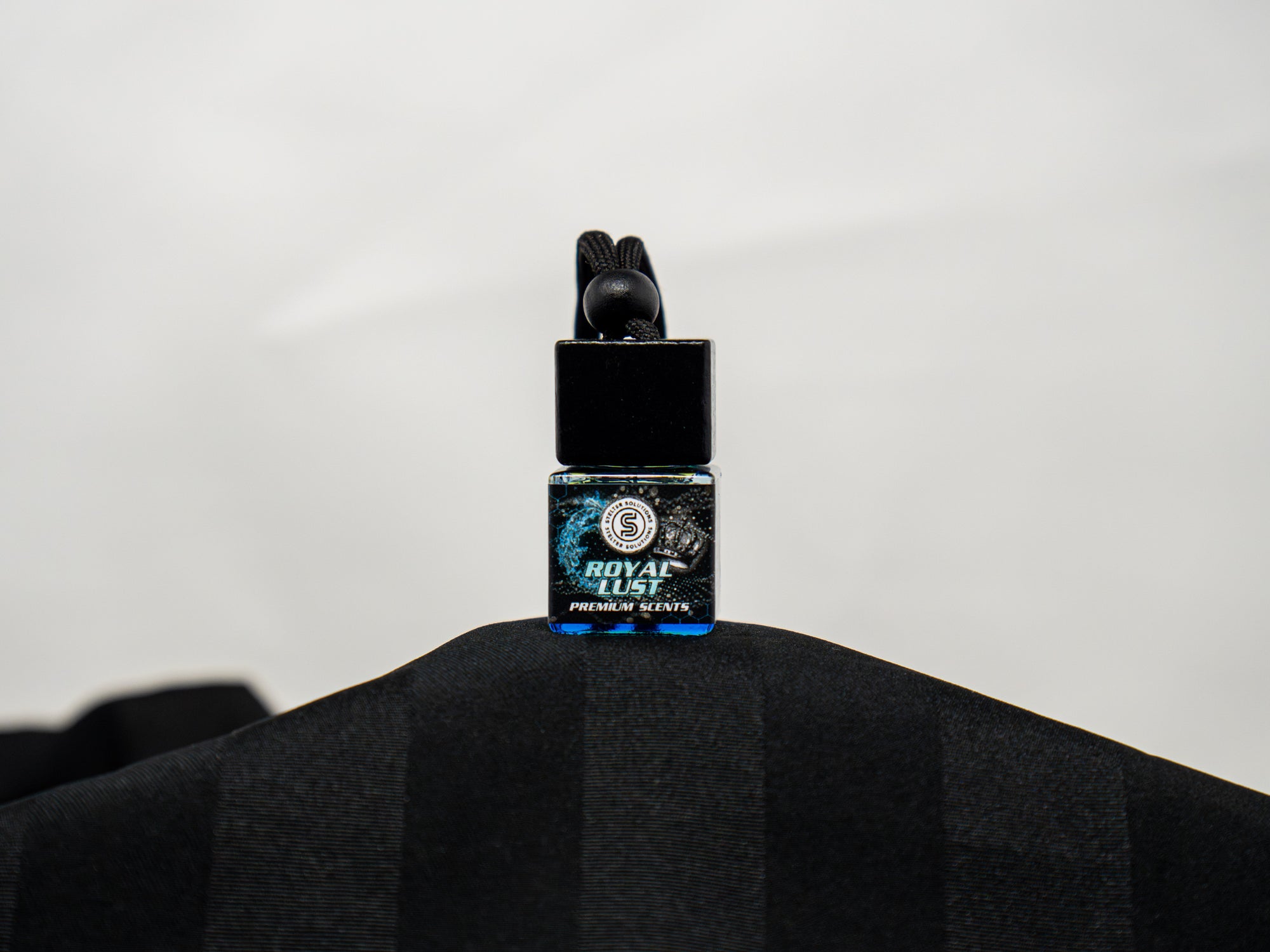 Royal Lust – Stelter Scents – Premium Glass Air Fresheners for vehicles